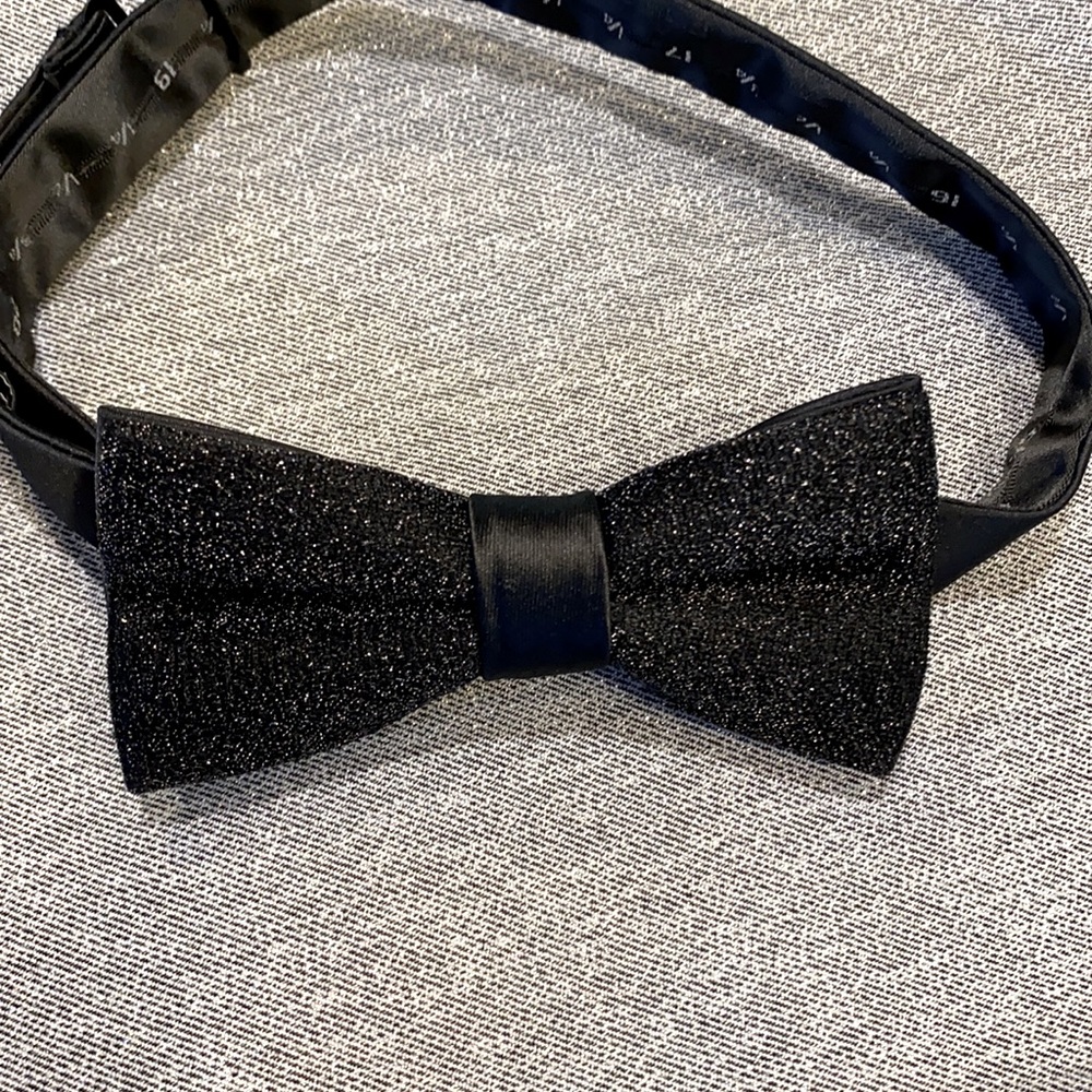 JF J. Ferrar Black Sparkle Adjustable Bow Tie